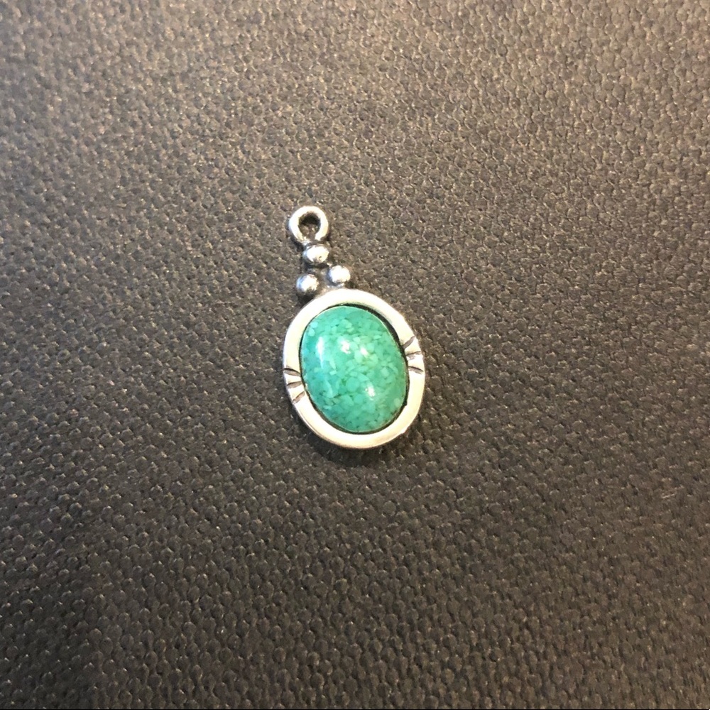 Green Stone Oval Pendant